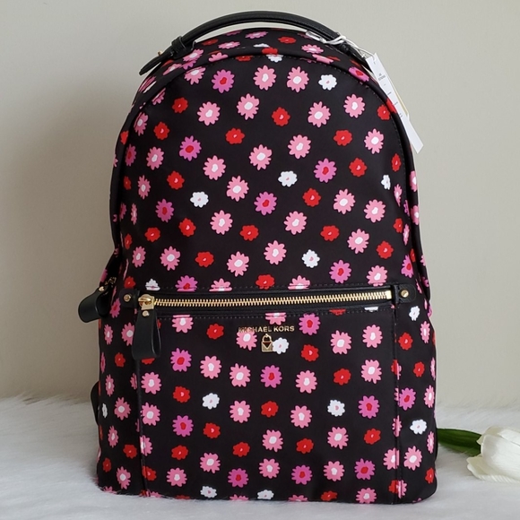 💕BEAUTIFUL MICHAEL KORS BACKPACK - Picture 2 of 7